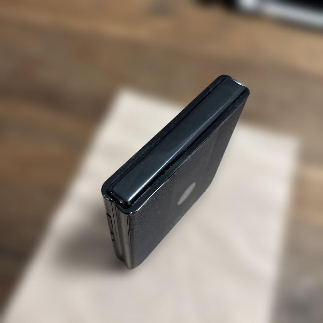 Motorola razr50 ultra 512GB 国内正規品