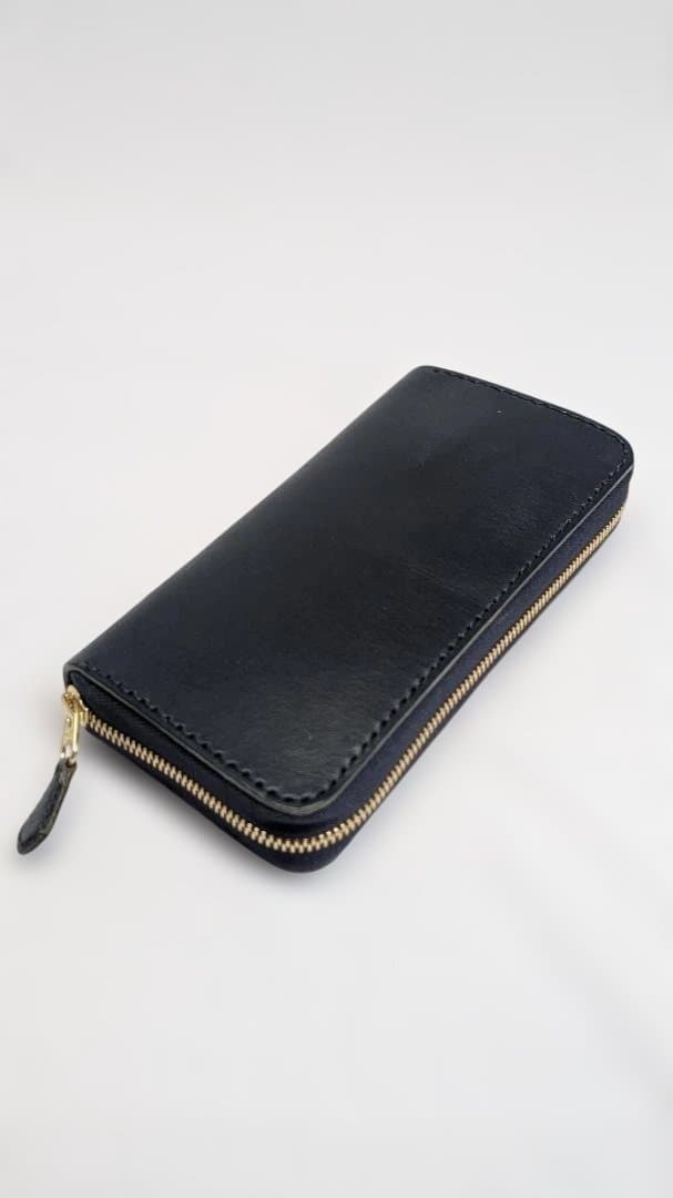 台形ラウンドファスナーウォレット 本革 ヌメ革 【ネイビーブルー】