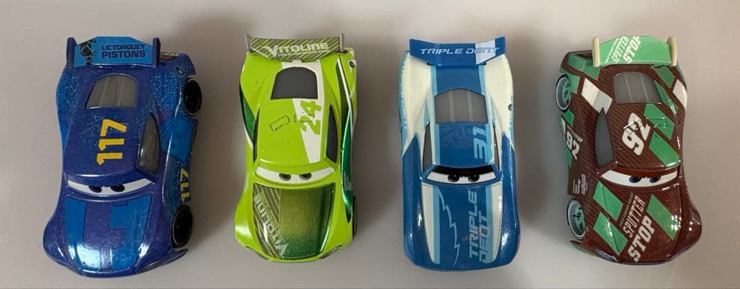 【美品】カーズ3 マテル製 次世代レーサー 4台セット まとめ売り レア