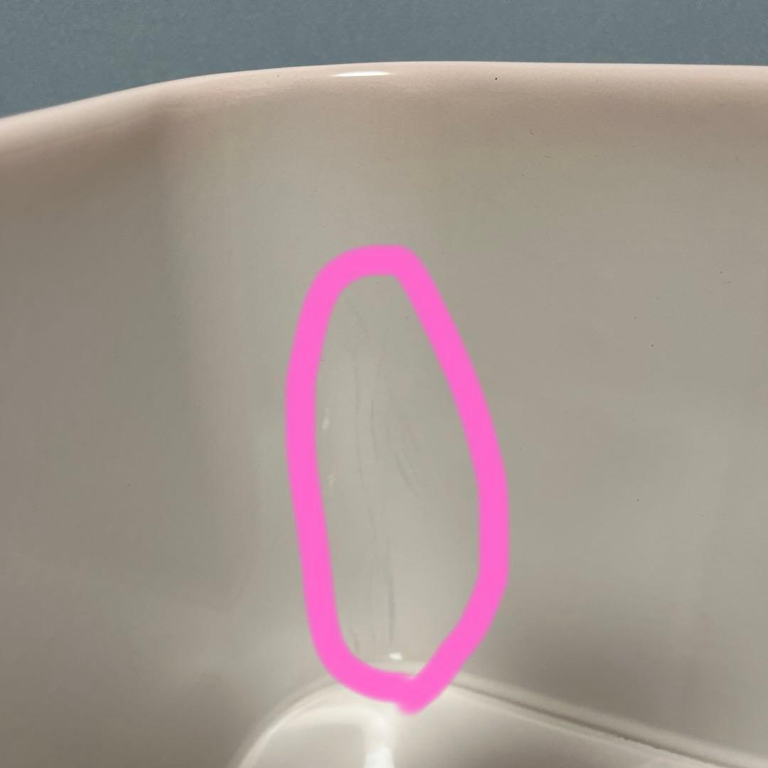 イマン　オデット　ホーロー缶