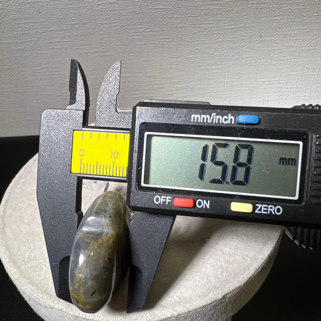 ナツナギお取り置き　希少色　ハート　ラブラドライト　握り石